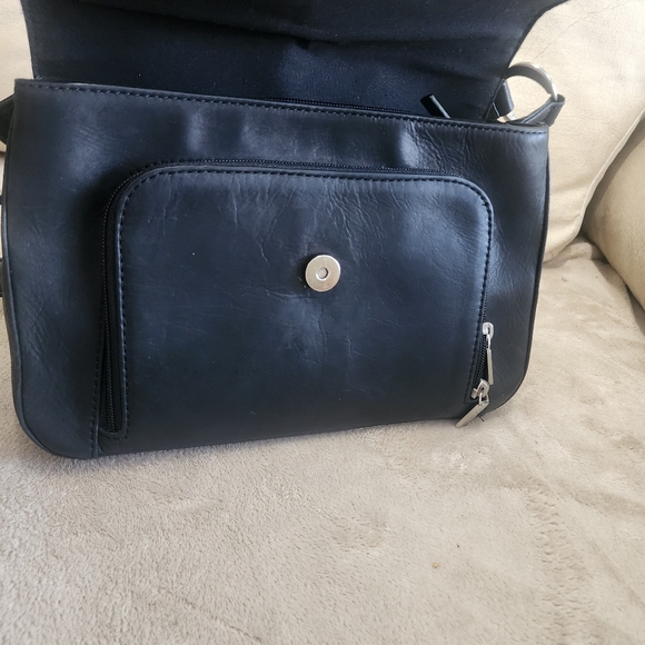 Preston & York Black Leather Crossbody Bag.Very Good Condition. - Picture 3 of 14